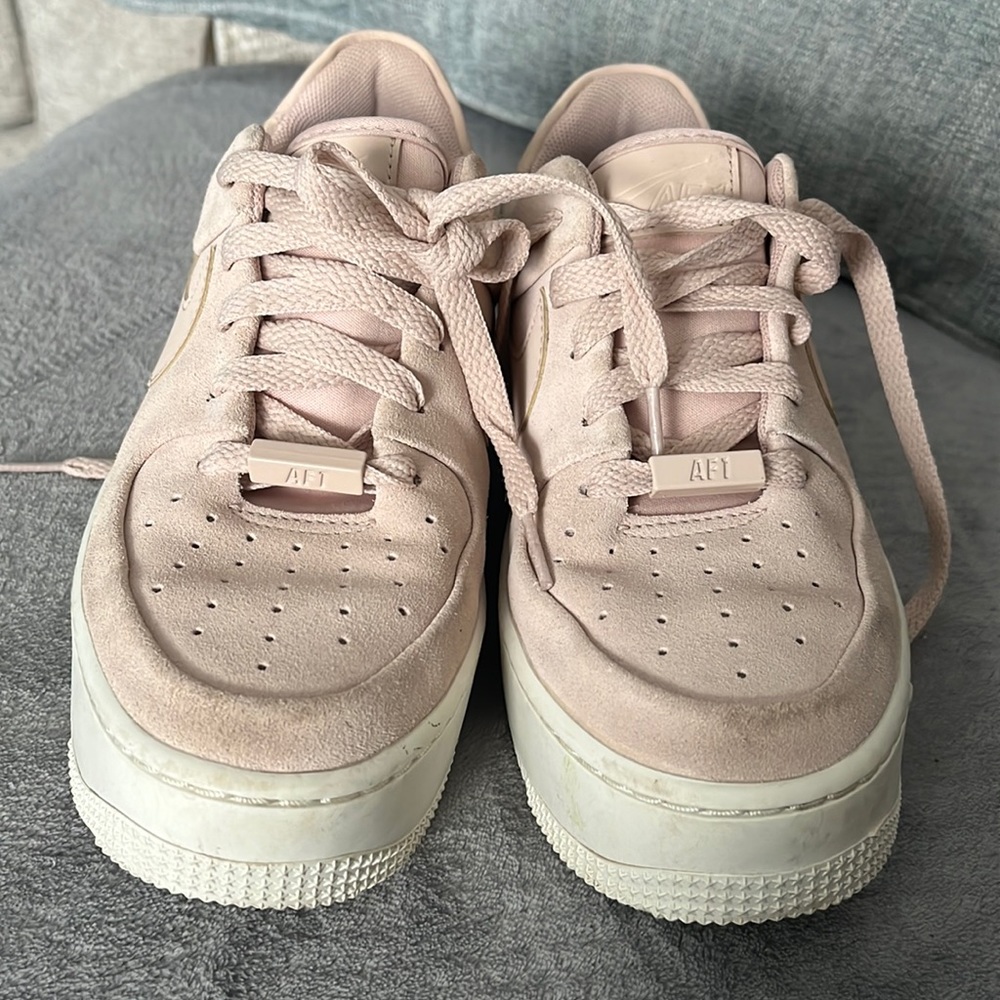 Pink Nike Air Force